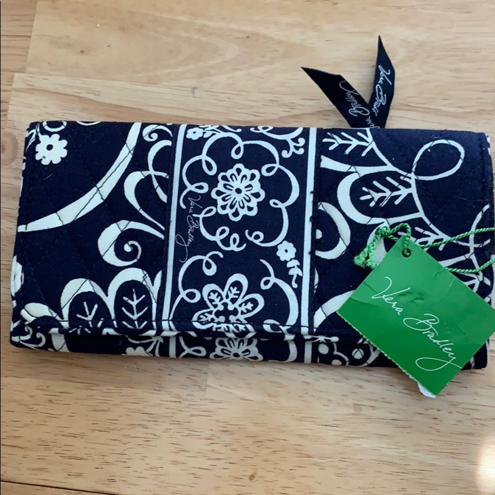 Vera Bradley Gallery Wallet
